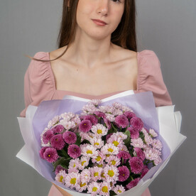 Букет из хризантемы и сантини 🩷