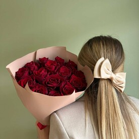 Букет из 15 красных роз