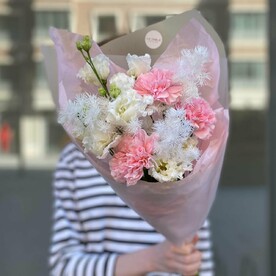🔥 Милый нежный букет: эустома, гвоздики и аспарагус MIMI PINK