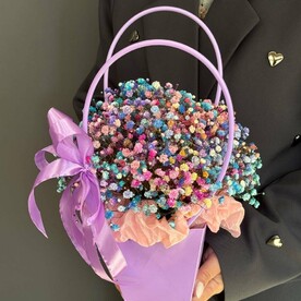 Сумочка с радужной гипсофилой