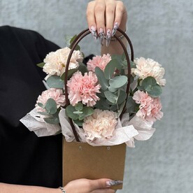 Композиция с диантусами