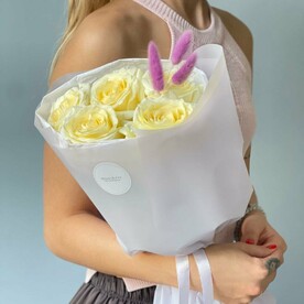 5 эквадорских парфюмированых роз «Candelight»