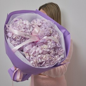 Нежный букет из 3 фиолетовых гортензий (180)