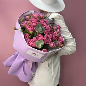 ВАУ букет из пионовидной розы и эвкалипта