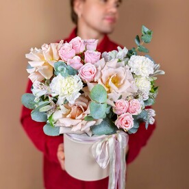 Шляпная коробка с французскими розами 5 шт