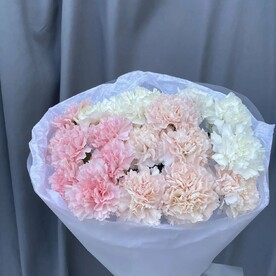 Милый букет диантусов