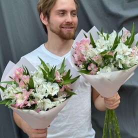 Нежный букет Комплимент из альстромерий