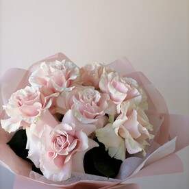 Букет из ажурных роз 7 шт.