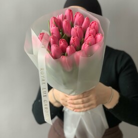 Розовые тюльпаны 25 шт