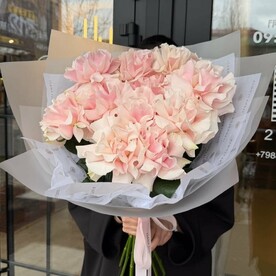 Монобукет из вывернутой розы