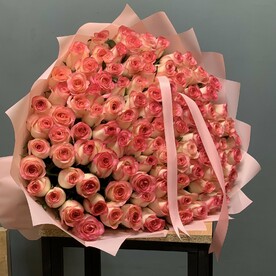 Розовые розы 101шт