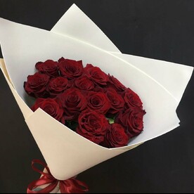 Букет из красных роз