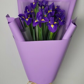 Букеи из ирисов
