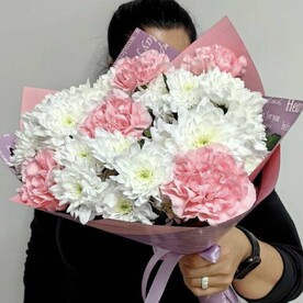 Букет , хризантема с диантусом