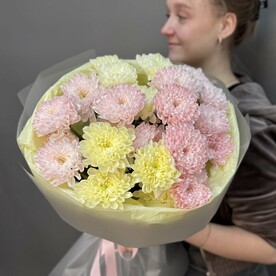 Солнечный моно букет хризантем