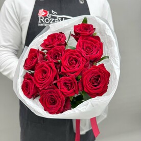 Розы красные Ред Наоми 11 шт 50см Q100