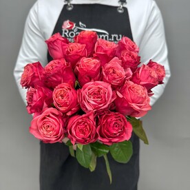 Розы пионовидные Бубль Гум в букете 19 шт 40 см Q110