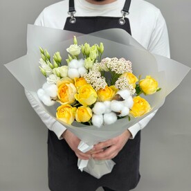 Розы пионовидные Сильва Сани с хлопком 50 см Q112