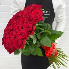 Q185 Букет из 51 красной розы (70 см)