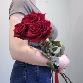 Раза Эквадор красная