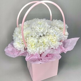 Мини сумочка из хризантем