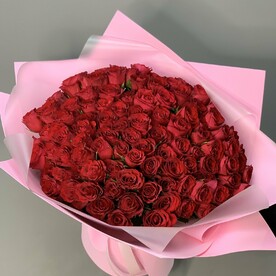 Монобукет из 101 розы