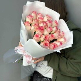 25 роз
