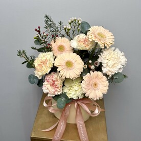 Композиция с герберами