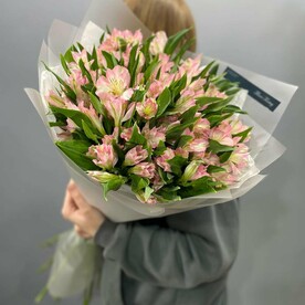 Букет Розовых альстромерий