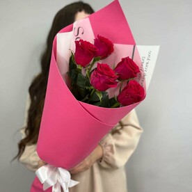 Букет из 5 малиновых роз Эквадор