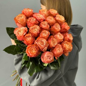 Букет из пионовидных роз сорта Кахала