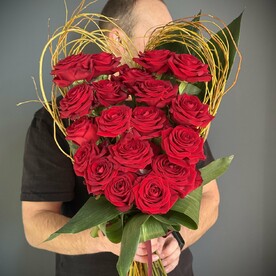 Букет из красных роз «Сердце»