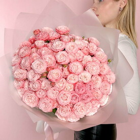 Объемный премиум букет из пион кустовых роз