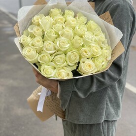 31 белая роза