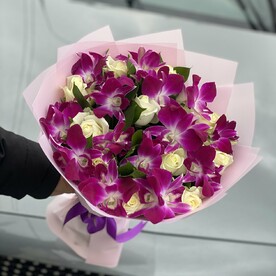 Букет из орхидеи