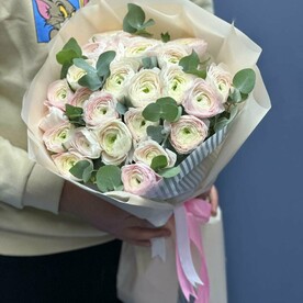 Букет из лютиков