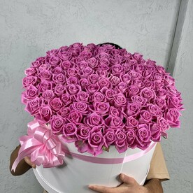 101 розовая Роза в коробке