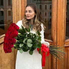 35 Красных Роз премиум 70 см