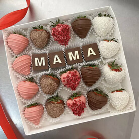 Набор "Клубничное счастье с шоколадными кубиками МАМА"