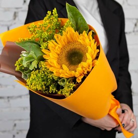 Букет Подсолнух с солидаго мини