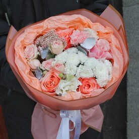 Букет "Цветочная страсть LUXE" с пион овидной розой