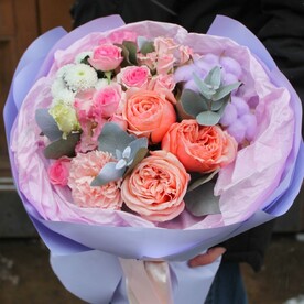 Букет мечты "Цветочная фантазия" с пионовидными розами