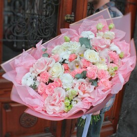 Большой букет "AMOUR" с французскими розами