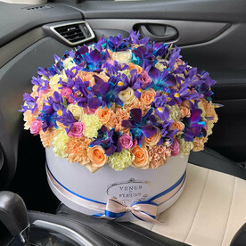 Цветочная композиция "Голубая Лагуна" - 201 шт