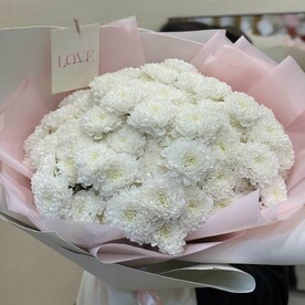 Пышные хризантемы букет