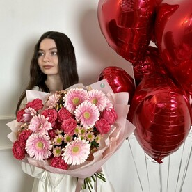 Букет гербера и кустовая роза Нежность