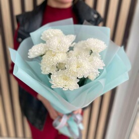 Букет из 3 хризантем