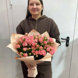 Букет из 11 пионовидных роз