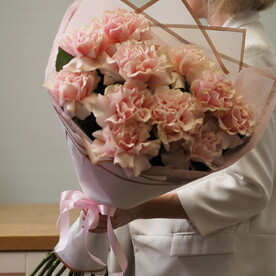 Букет из 11 французских розовых роз