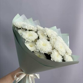 Букет белоснежных хризантем